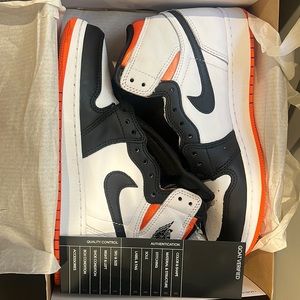 Air Jordan Retro 1 OG HIGH || grade school 6Y